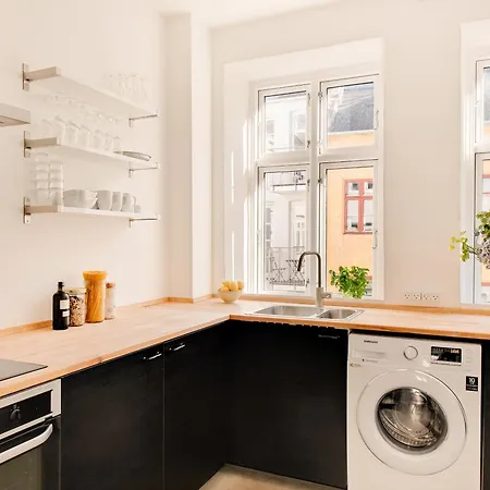 Sanders - Nimble One-bedroom In The Lovely Capital Apartment *