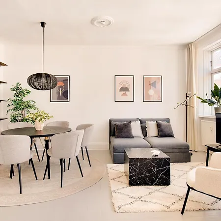 2- Cosy 1 Bdr In The Center Of Apartment *